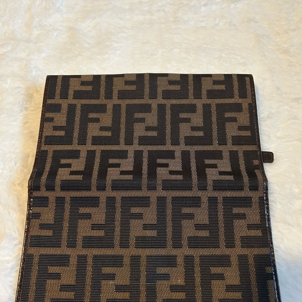 Fendi Black and Brown Classic Wallet - Picture 8 of 9